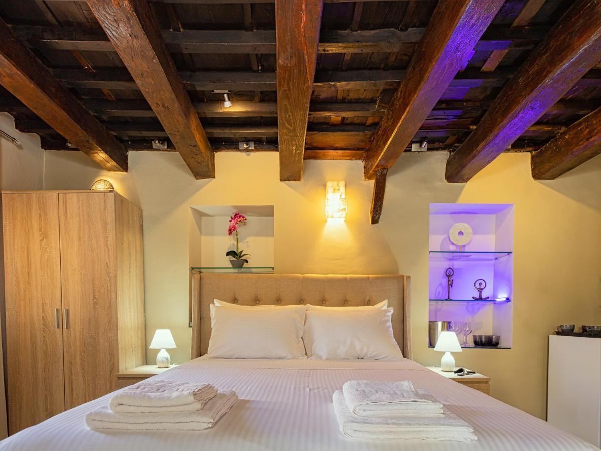 Ydragogeio Rooms Old Town Chania  Bagian luar foto